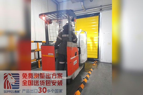 91免费APP下载黄色保温快速卷帘门出口泰国项目 91免费APP下载黄色保温快速卷帘门出口泰国项目