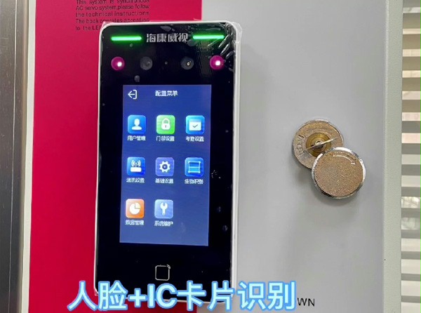 91免费APP下载黄色门业快速卷帘门 91免费APP下载黄色门业快速卷帘门