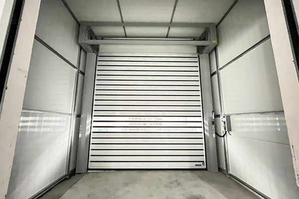 格力电器喷砂房新选，91免费APP下载黄色91免费视频软件提升作业效率